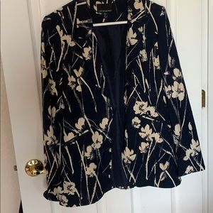 Navy and White Open Flower Blazer